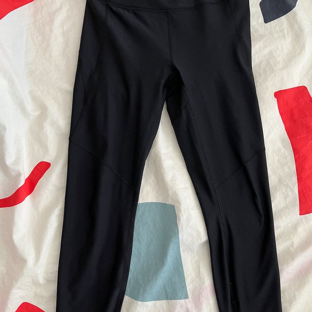 Outdoor Voices Warmup Leggings in Black Size S